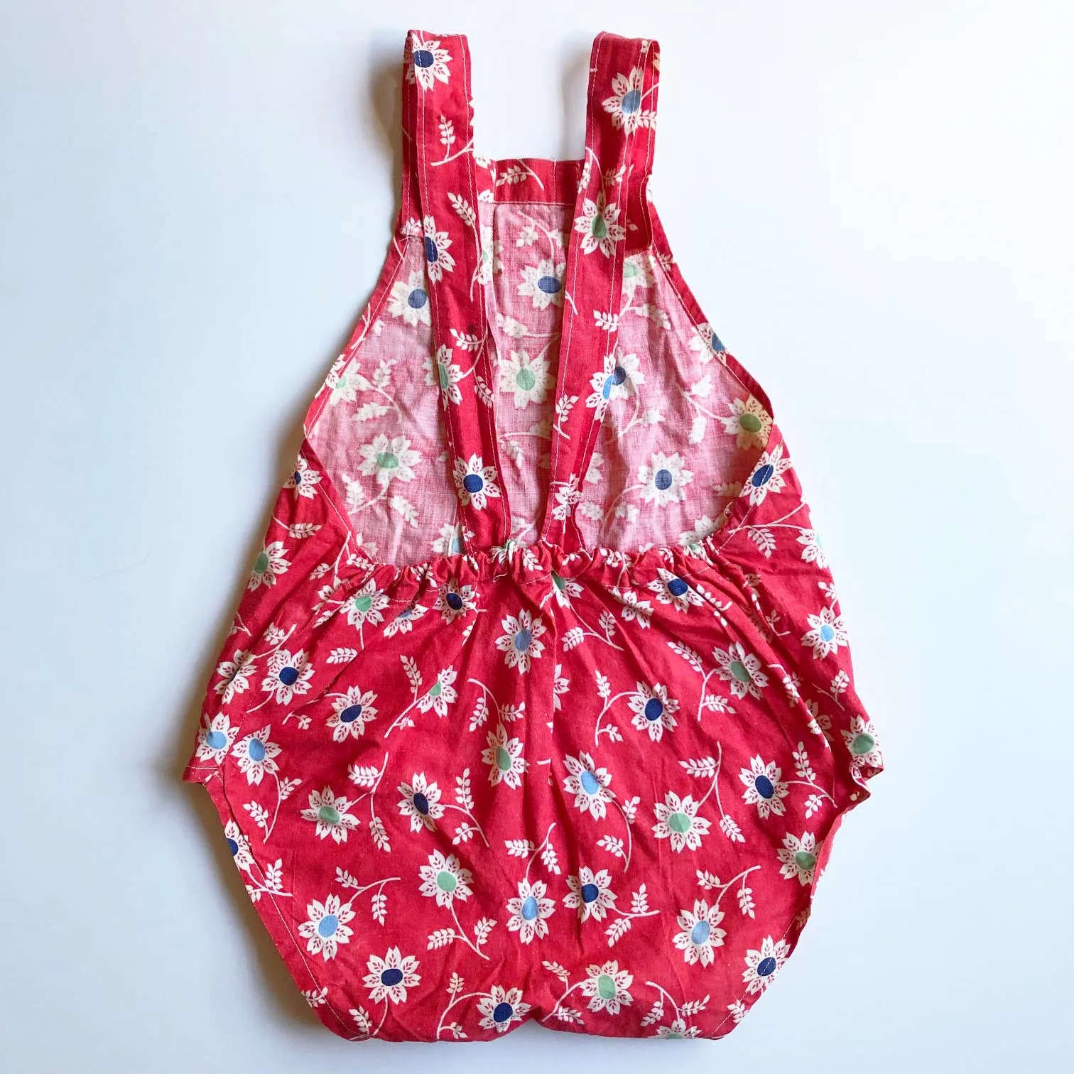 1940's Little Red print Romper 9-12 months