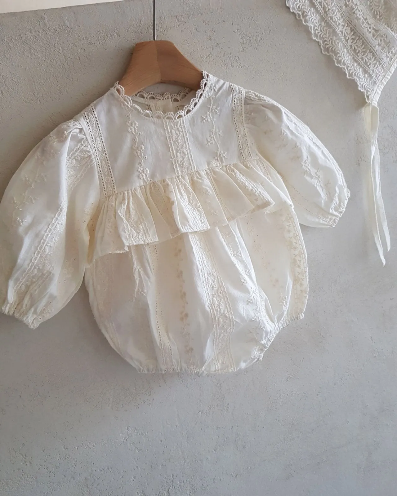 Baby Long Sleeve Embroidery Ruffle Romper(3-15m) - Ivory