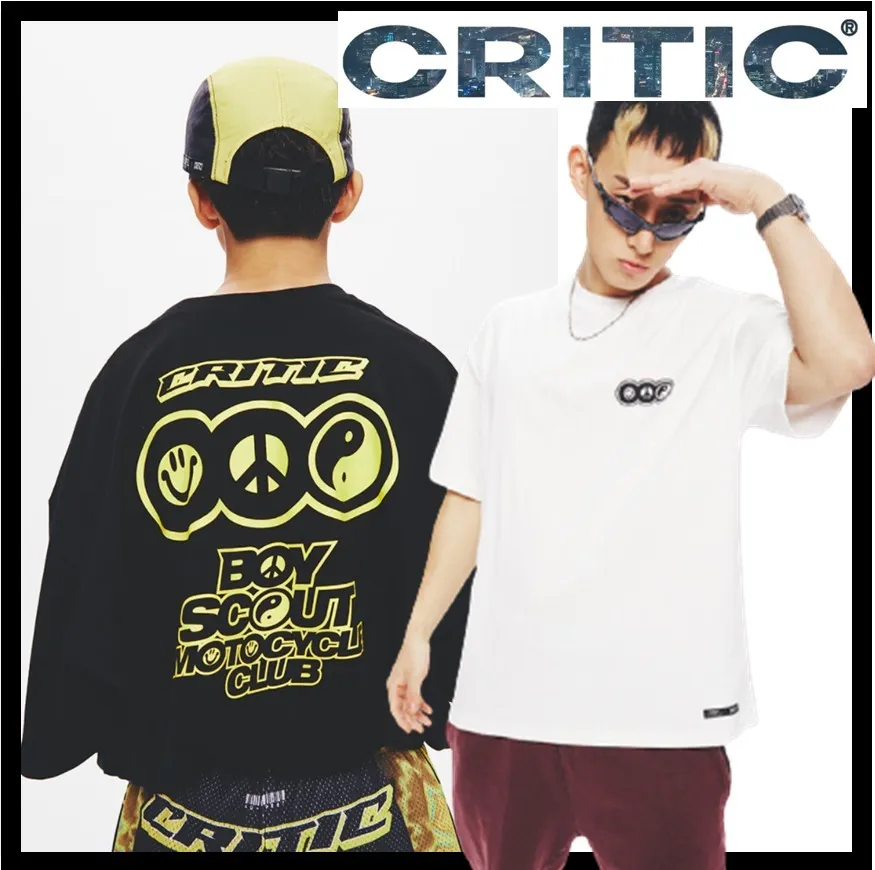 CRITIC  |Unisex Street Style T-Shirts