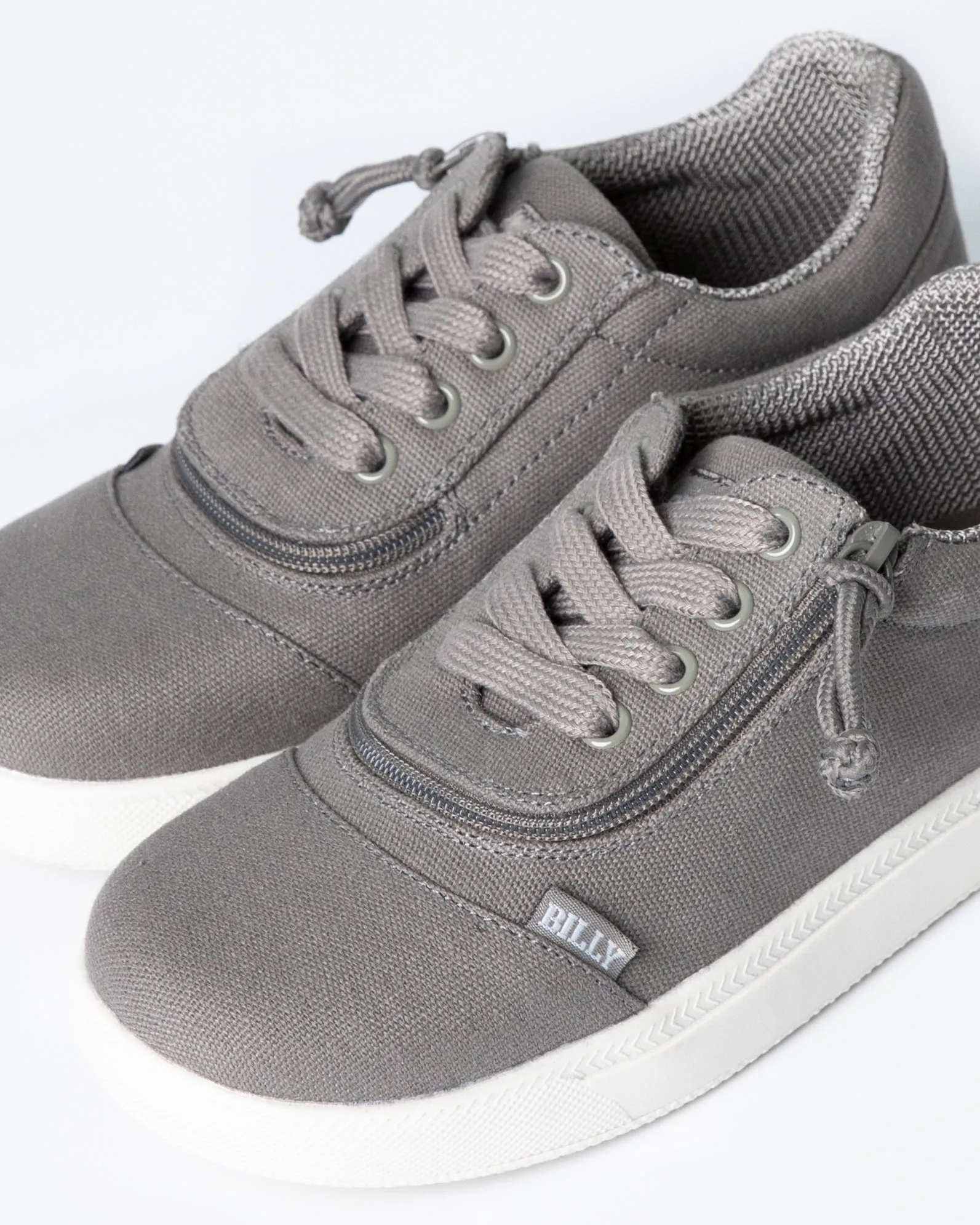 DR Short Wrap II Low Rise Sneaker (Kids) - Dark Grey