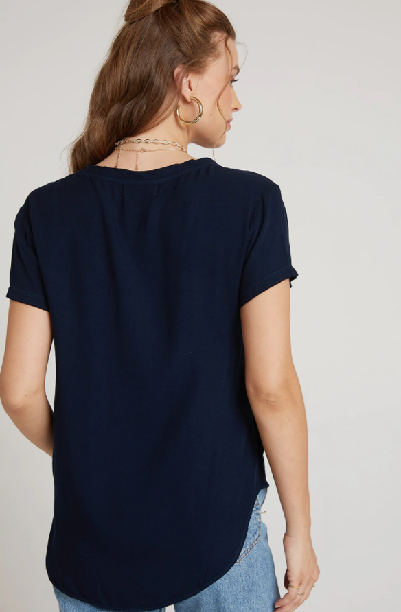 Endless sea v neck tee