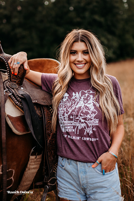 KEEP WALKIN' COWBOY - HEATHER MAROON TEE