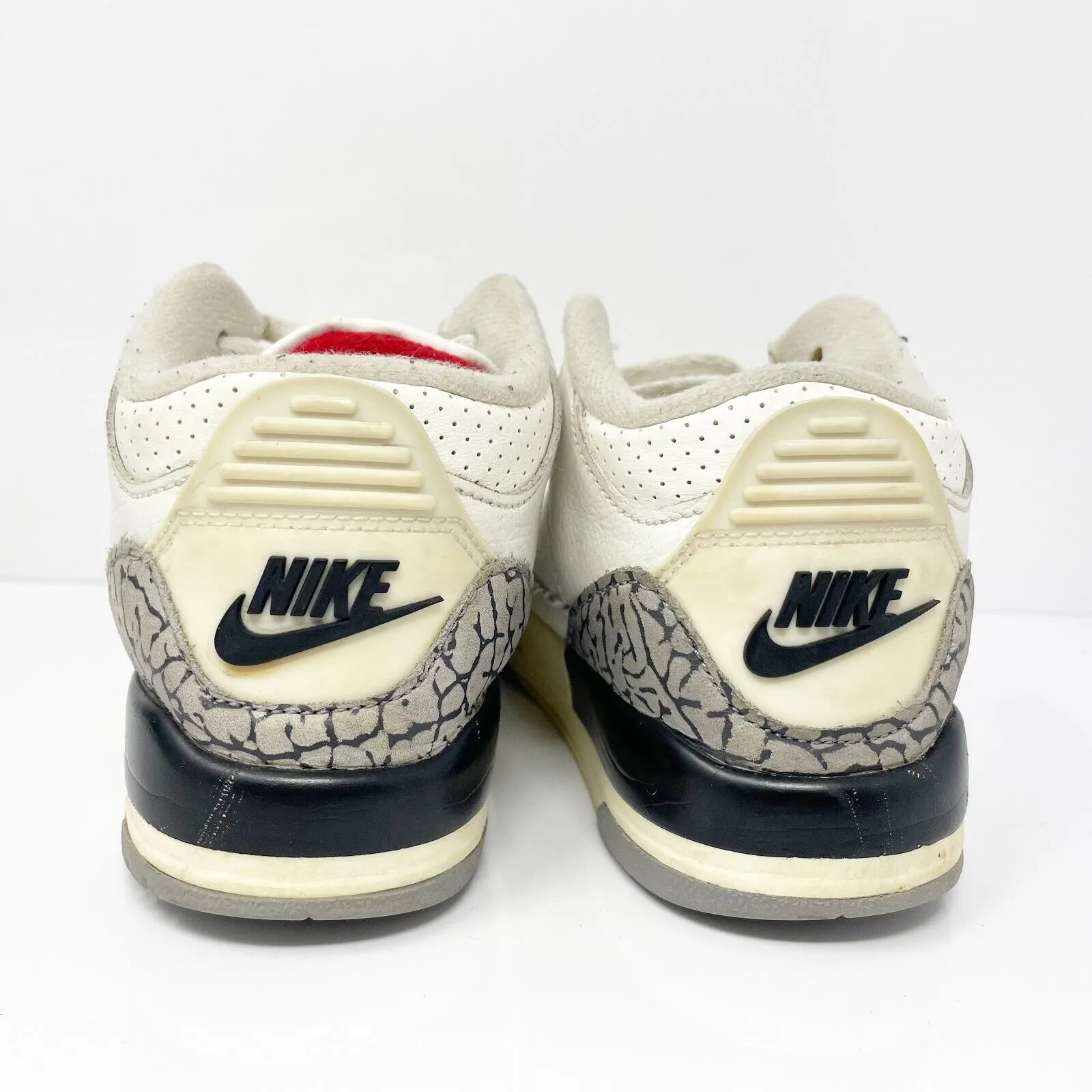 Nike Boys Air Jordan 3 DM0966-100 White Basketball Shoes Sneakers Size 1Y