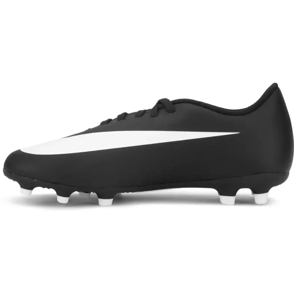 NIKE Men's Bravata II Fg  Football Shoe (Black/White)