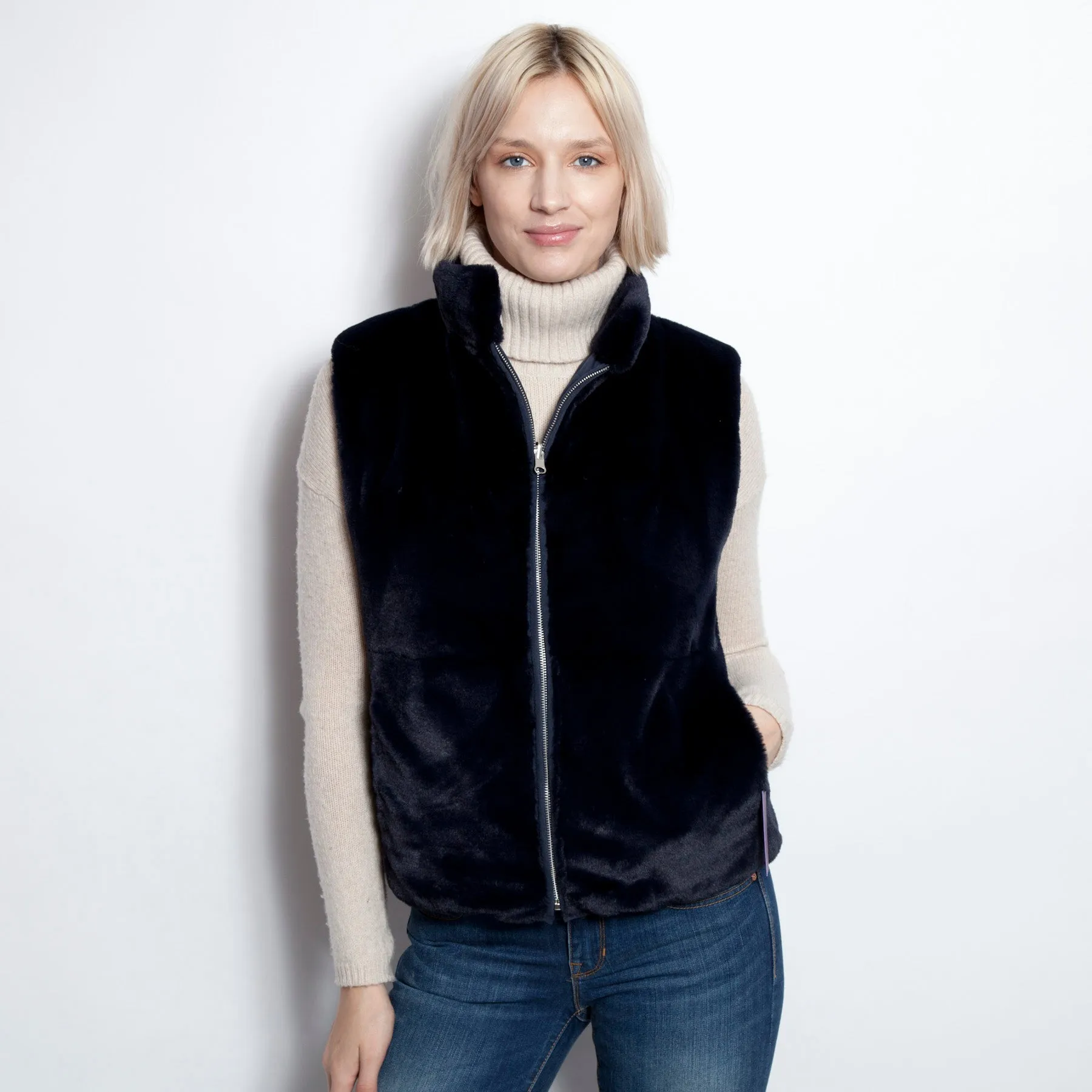 Reversible Down & Mink Vest Navy/Navy